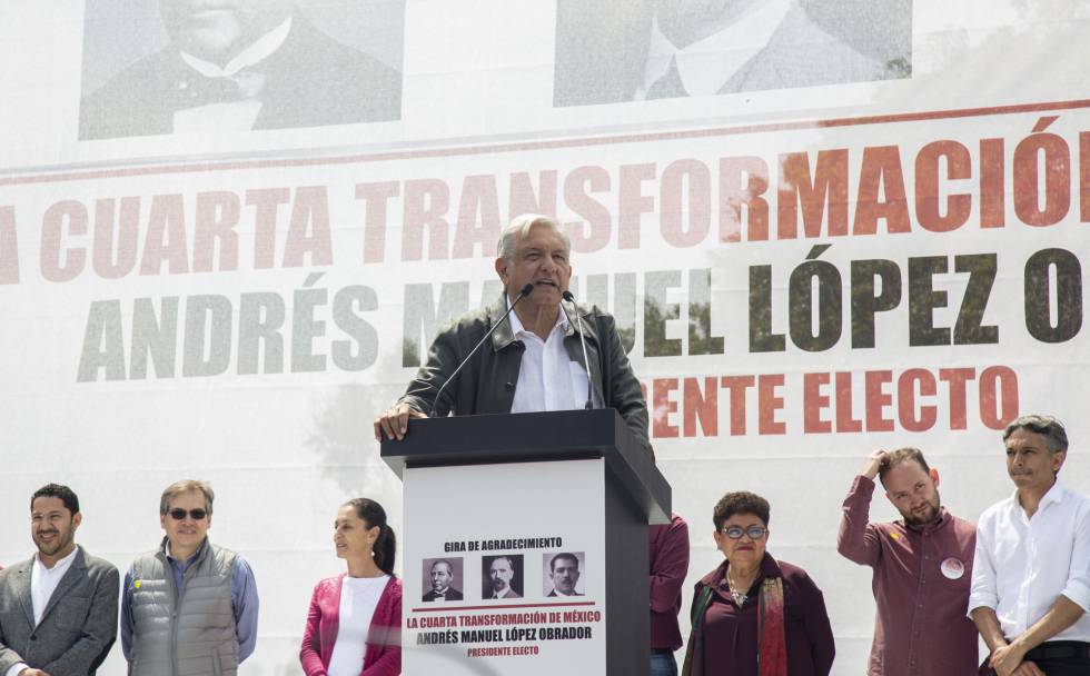 López Obrador, durante el mitin en Tlatelolco