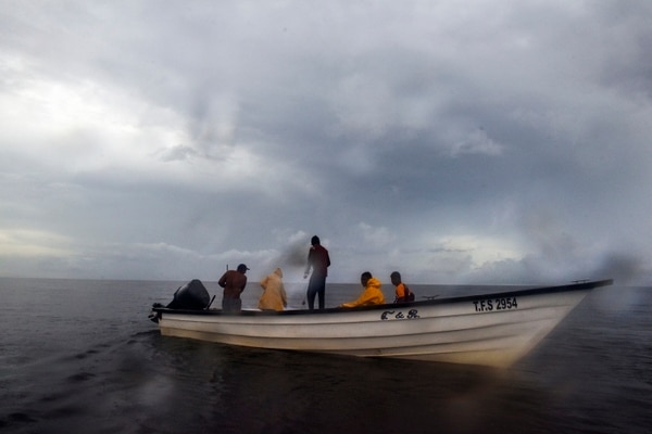 En abril, unos hombres enmascarados abordaron cuatro barcos de pesca guyaneses que estaban a unos 50 kilómetros de la costa venezolana (The Washington Post / Jahi Chikwendiu)