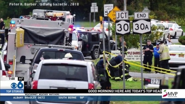 La limusina se dirigía a una boda cuando embistió contra otro vehículo (Twitter: @eSpaiNews)