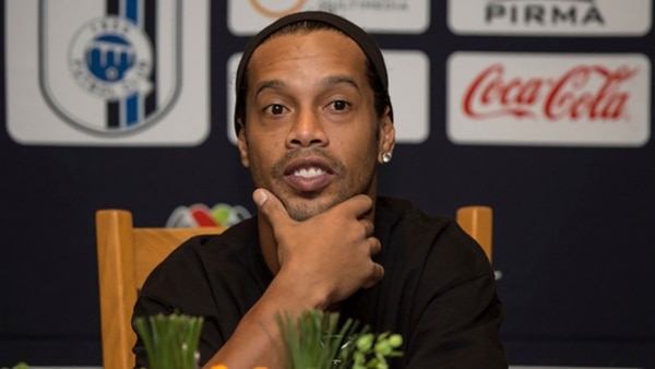 Ronaldinho se posicionó políticamente