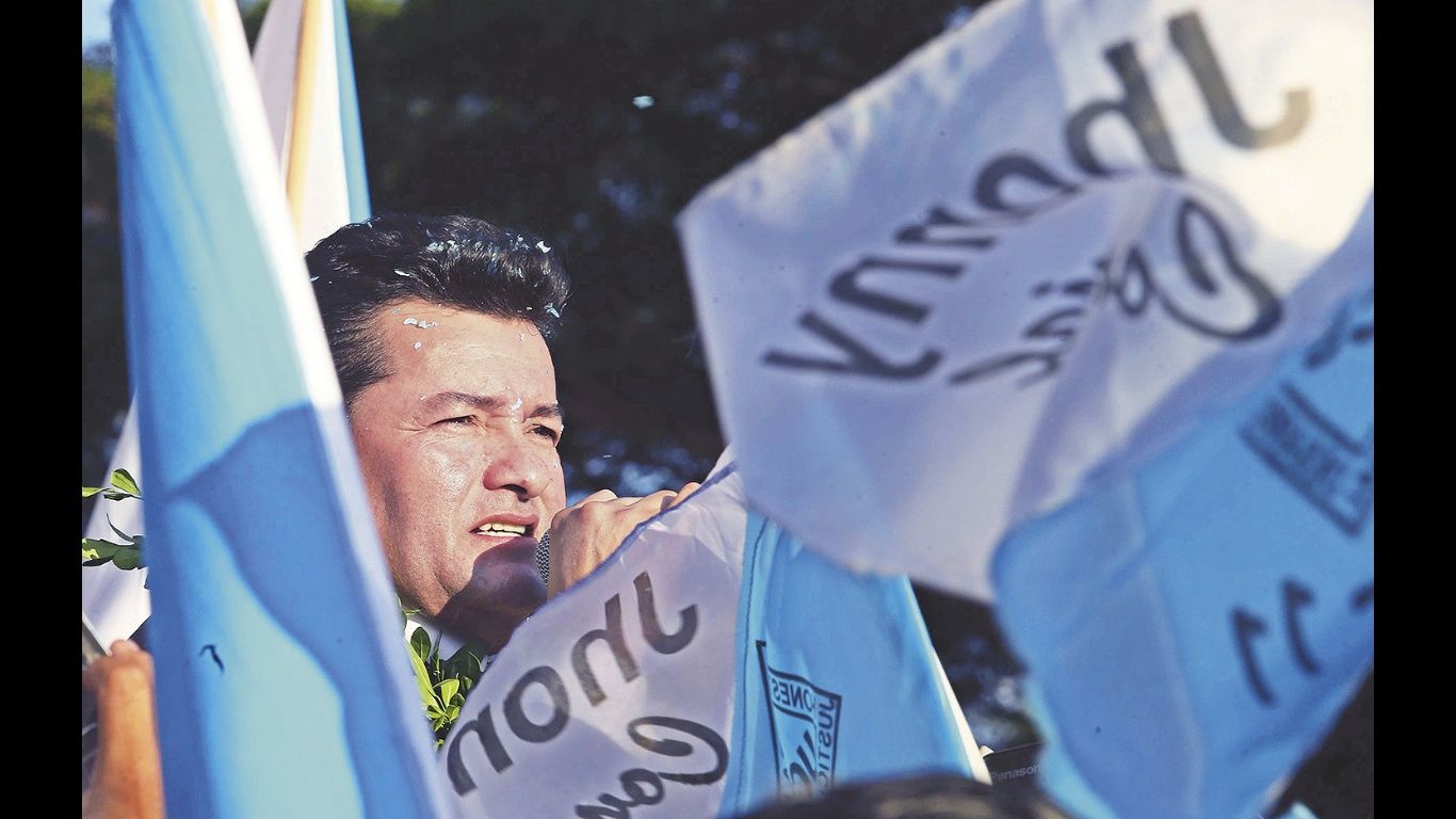 Johnny se alía con Román Loayza con miras a las elecciones de 2019 eju.tv