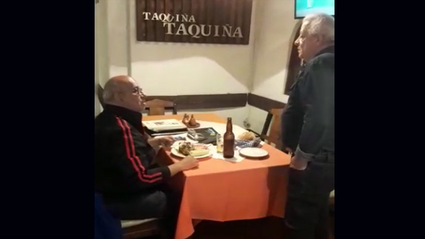 Increpan al director de ATB Jimmy Iturri por su cercanía con Evo