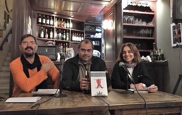 Barrientos durante la presentación de su novela en Buenos Aires