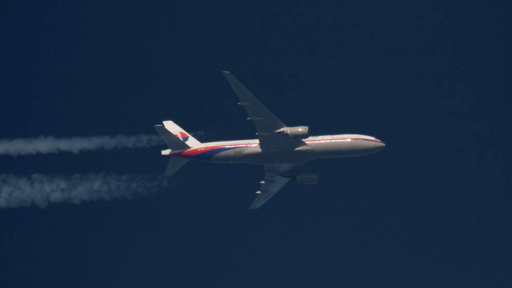 Foto: Un Boeing 777 de Malaysia Airlines sobrevuela Polonia. (Reuters)