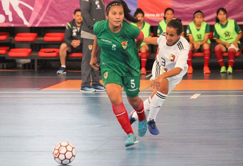 Un pasaje del partido que Bolivia y Venezuela disputaron en Santiago. Foto: ANFP Chile