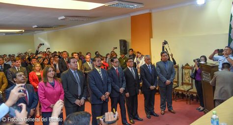 Los nuevos fiscales departamentales que juraron al cargo en Sucre.