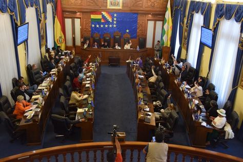 El pleno del Senado aprueba las modificaciones a la Ley del Órgano Electoral. Foto: Senado