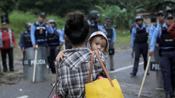 La caravana partió de Honduras y pretende ingresar a EEUU (REUTERS/Jorge Cabrera)