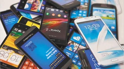 Teléfonos celulares que ingresan por contrabando