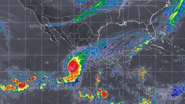 Por primera vez en 26 años la lista de ciclones llega a la letra X con la tormenta Xavier. (Fotos: Conagua)