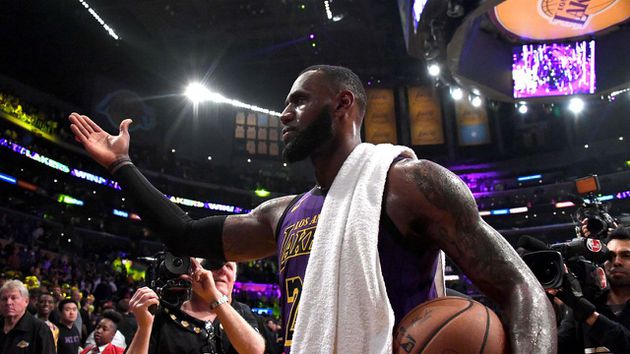LeBron James se transformó en el quinto máximo anotador de la NBA LeBron James se transformó en el quinto máximo anotador de la NBA