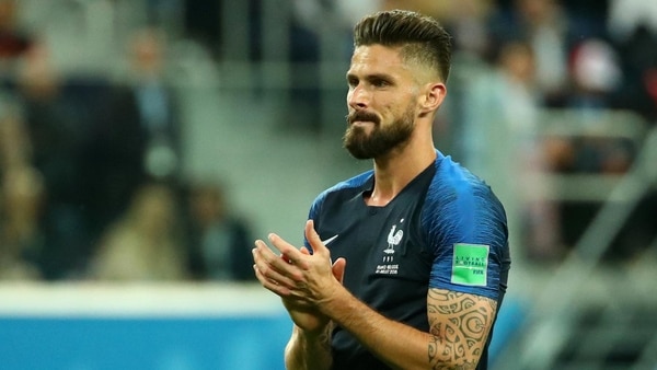 Olivier Giroud se refirió a la homosexualidad dentro del fútbol (REUTERS/Michael Dalder)