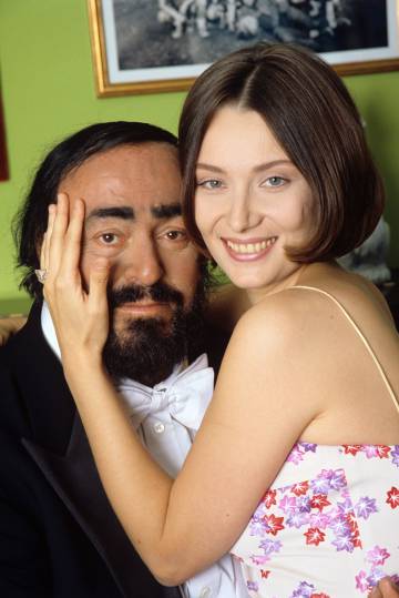 Luciano Pavarott y Nicoletta Mantovani, en 2003.
