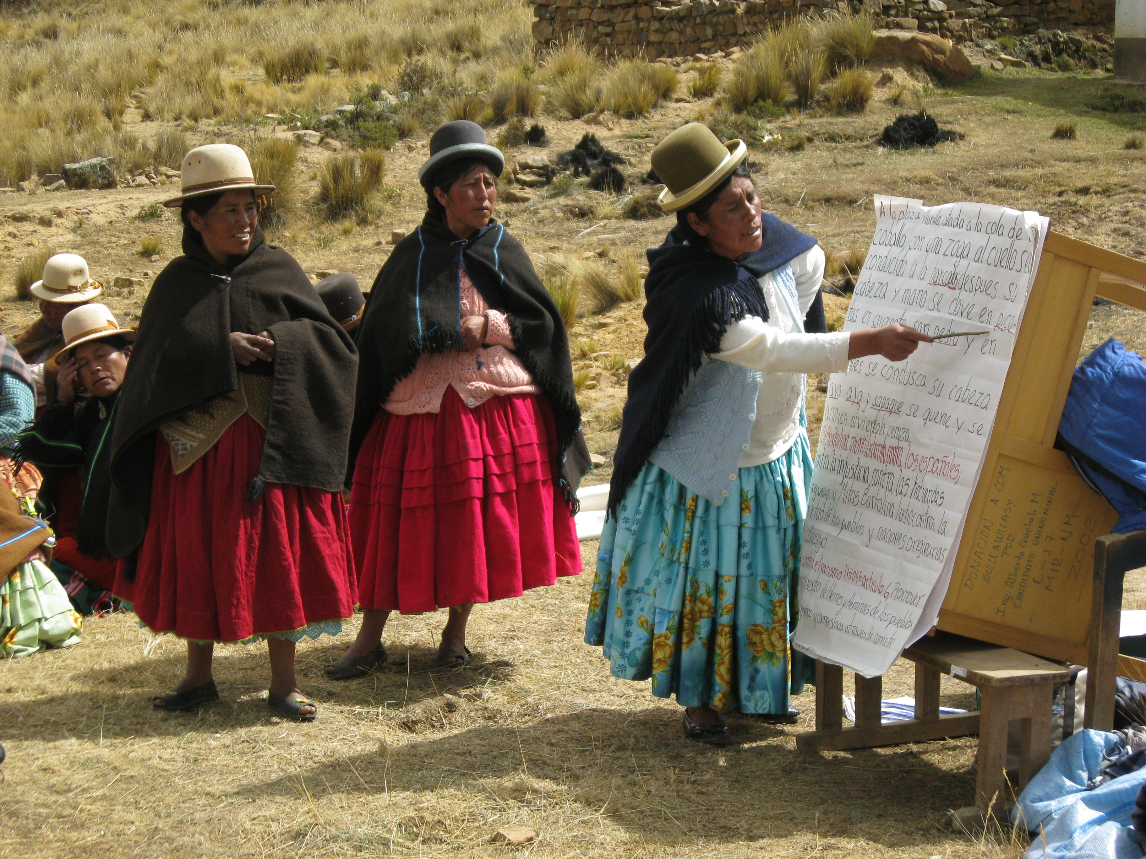 Resultado de imagen para violencia contra mujeres en áreas rurales de Bolivia