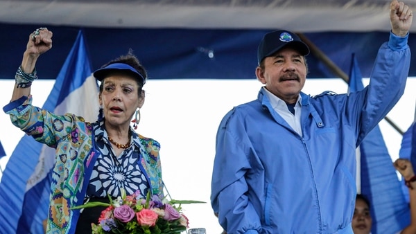 Murillo y Daniel Ortega (AFP)