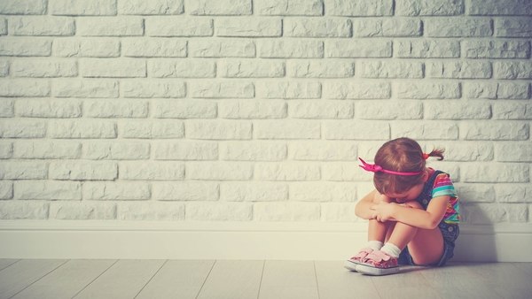 Los primeros cuatro años de vida es la edad en que los niños son más indefensos, por lo que el método de “tiempo para pensar” no puede ser lo mejor (Getty Images)