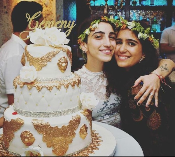Llevan dos años juntas y en sus redes sociales es común ver sus momentos más felices y románticos. (Foto: Instagram Emily_Estefan)