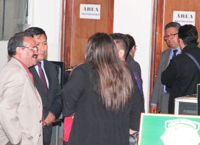 INSTANTES EN EL QUE EL DIRECTOR GENERAL DEL HOSPITAL OBRERO Nº 1 PRESTA SU DECLARACIÓN INFORMATIVA.