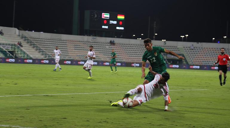Selección de Bolivia se enfrenta a Emiratos Árabes Unidos. | FBF