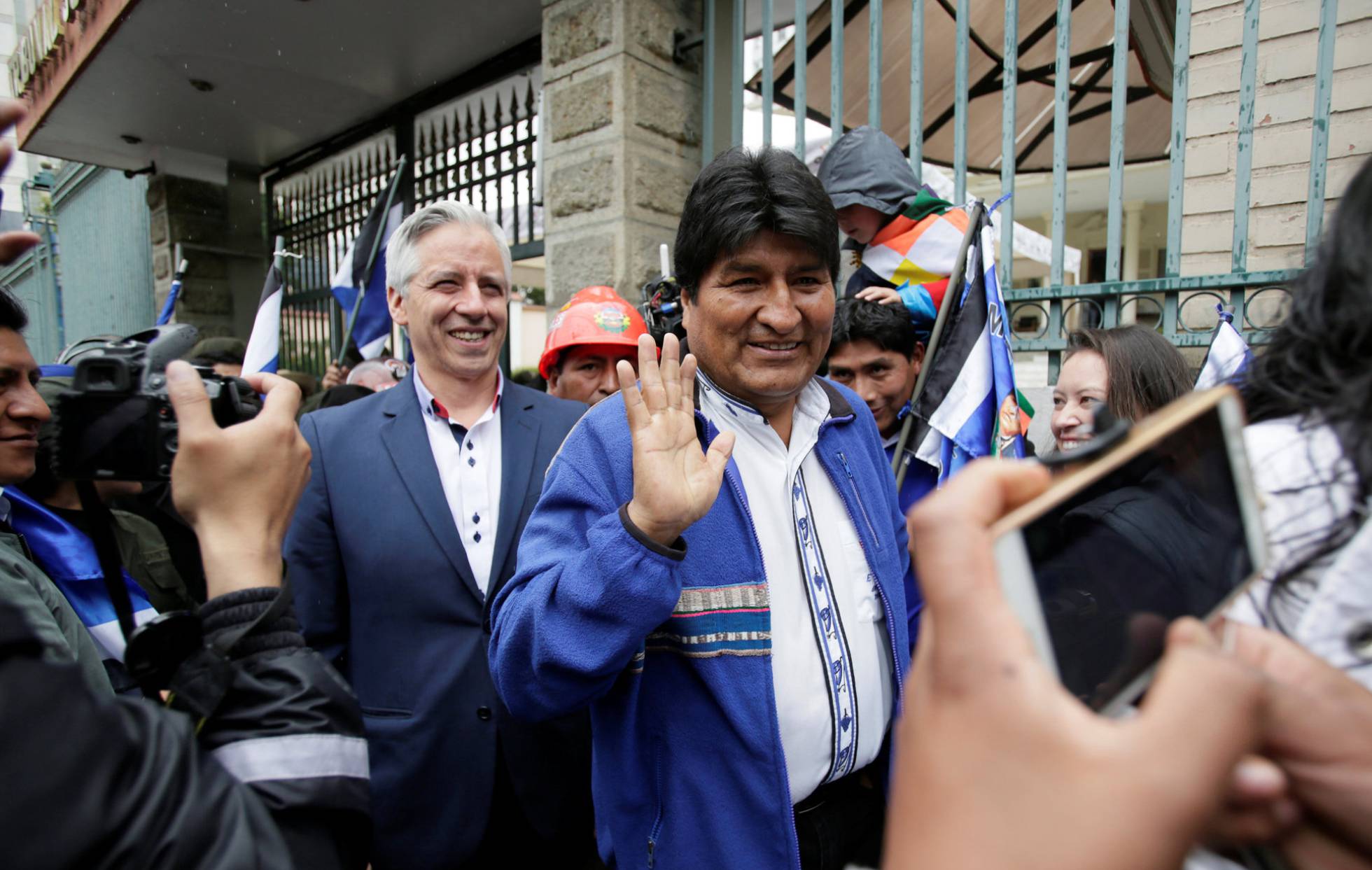 Evo Morales junto con el vicepresidente Álvaro García.