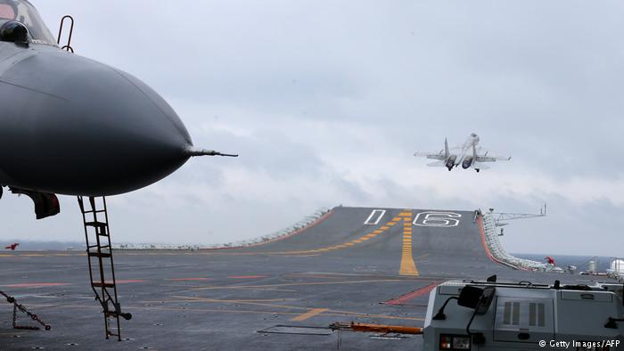 China Liaoning Flugzeugträger (Getty Images/AFP)