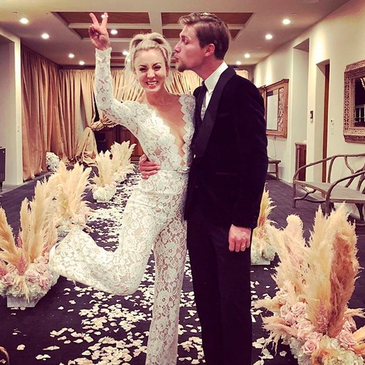 Kaley Cuoco con su esposo Karl Cook