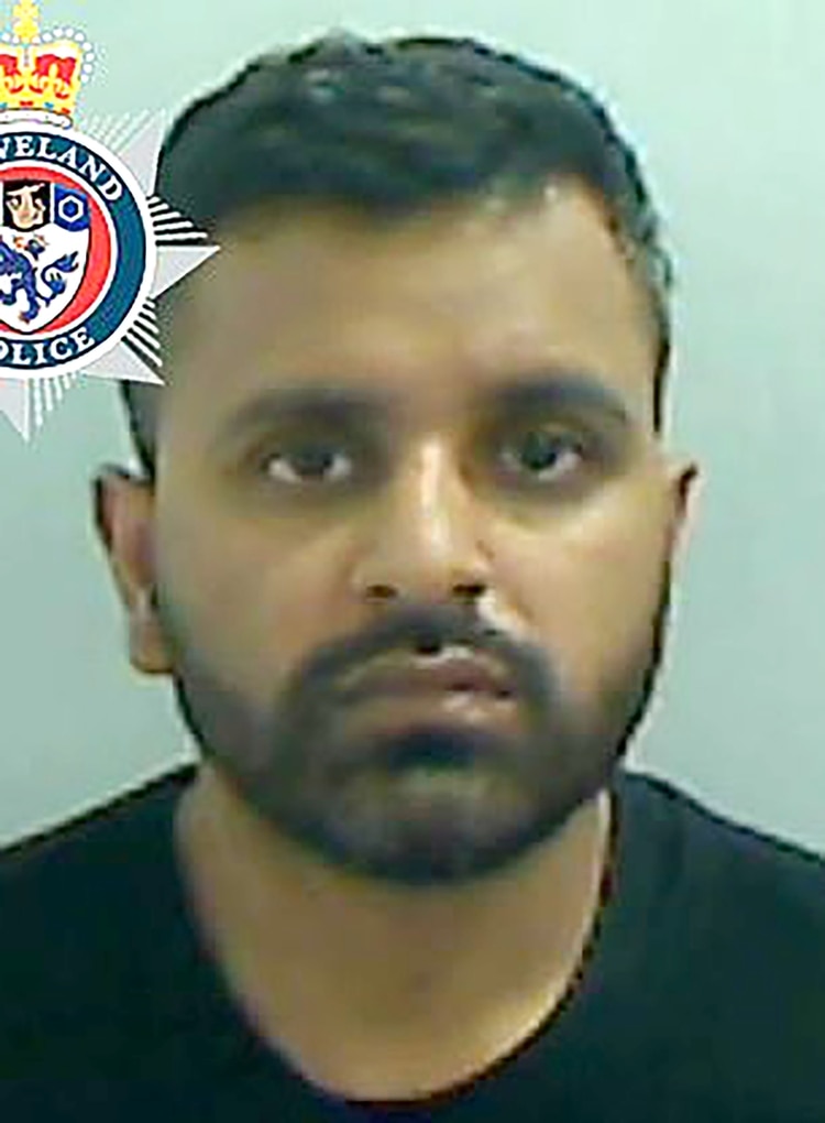 La fotografía tomada por la Policía al momento de detener a Mitesh Patel quien fue condenado de por vida hoy por una corte británica