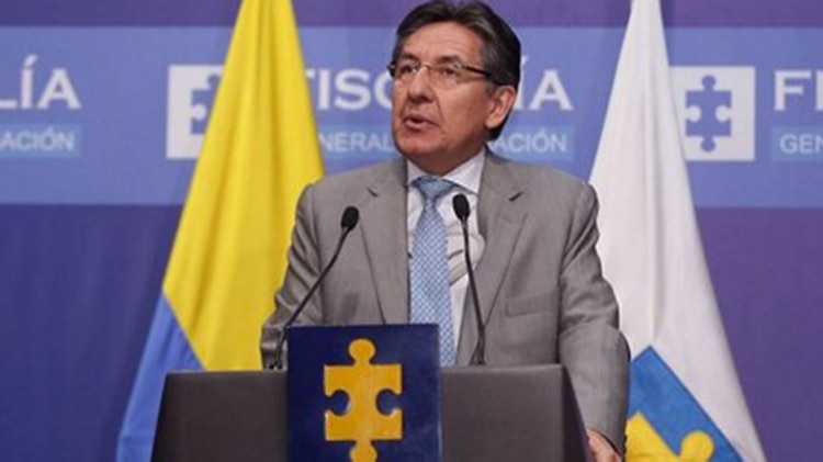 El actual fiscal general Néstor Humberto Martínez era el asesor jurídico del grupo Aval cuando se realizaron los sobornos de Odebrecht.