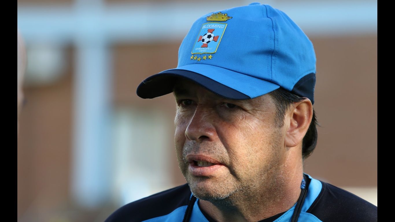 Erwin Sánchez vuelve a confiar en José Vargas eju.tv