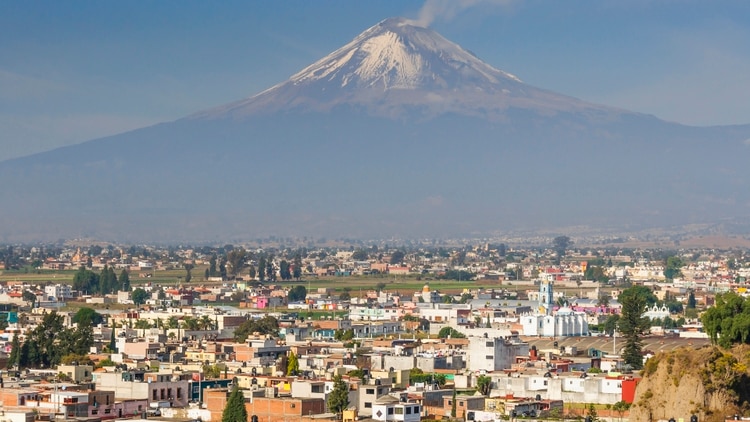 Su nombre significa “montaña que humea”