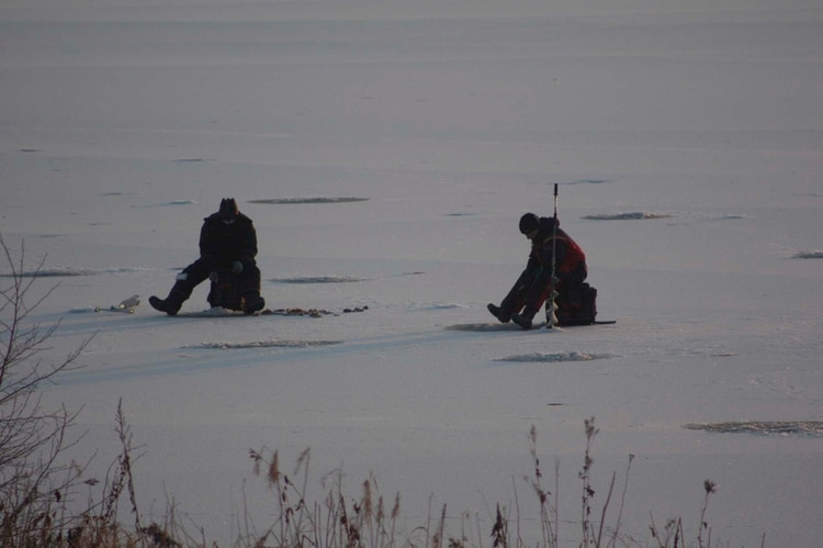 Pescadores en el río Kemi, Rovaniemi