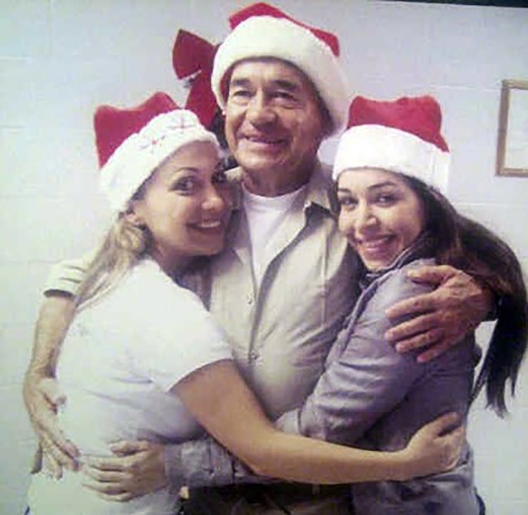 Esta es la foto más reciente que se conoce sobre el capo, en la que comparte con sus dos hijas. De eso hace más de 13 años.