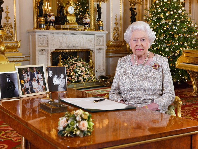 La reina Isabel II en el discurso de Navidad de 2018 en el Palacio de Buckingham.