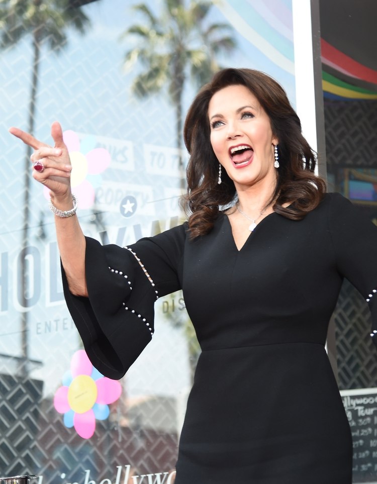 Lynda Carter reveló que jamás se haría una cirugía plástica (AFP PHOTO / Robyn BECK)