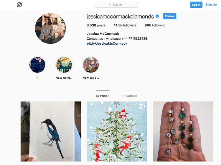 La joyera británica Jessica McCormack incluye su teléfono para compra mediante WhatsApp en su descripción en Instagram.