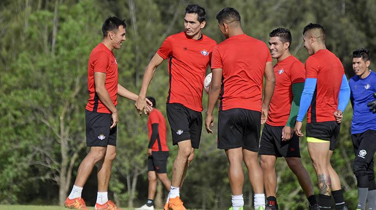 Ricardo Pedriel (centro), exdelantero de Wilstermann. | José Rocha