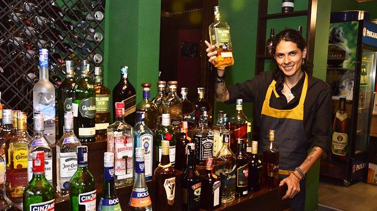 Alejandro Camargo en Le Coss Irish Pub. | Hernán Andia