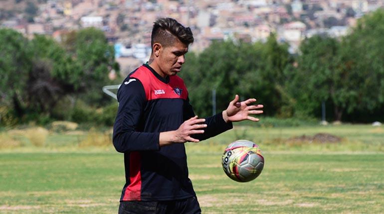 El portero rojo Álex Arancibia. | LOS TIEMPOS