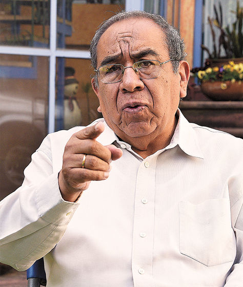 Carlos Toranzo Roca 