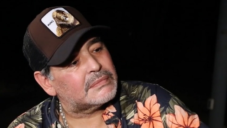Aún no se sabe cuándo Maradona volverá a México