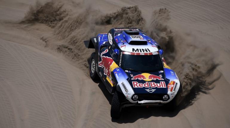 El piloto español Carlos Sainz durante la competencia. | AFP