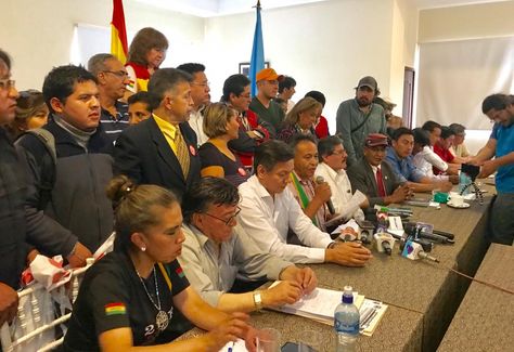 Conferencia de prensa tras la reunión de cívicos y del Conade