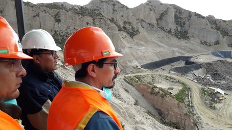 Concejales inspeccionan el relleno sanitario. Foto: Prensa Concejo