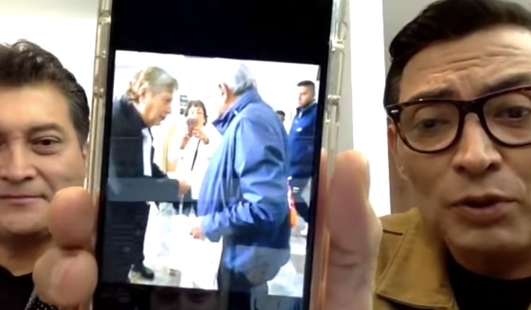 El periodista Jorge Carbajal mostró el encuentro de Joaquín Muñoz y López Obrador (Foto: YouTube Productora69)