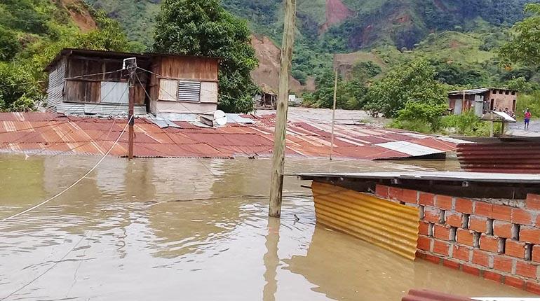 Casas inundadas en el municipio de Tipuani, en La Paz, el viernes. | LOS TIEMPOS