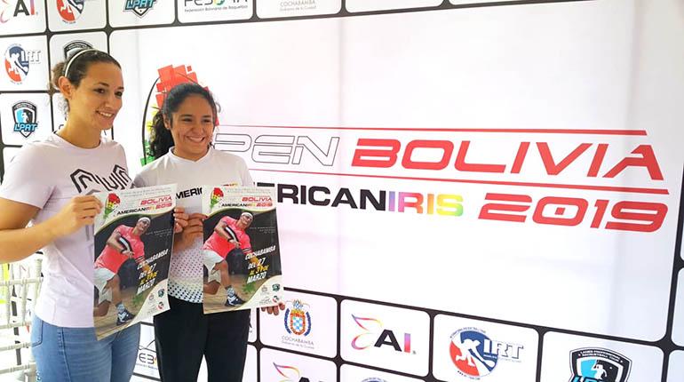 Yazmine Sabja (izq. ) y Valeria Centellas, durante la presentación del torneo. | Edwin Fernandes