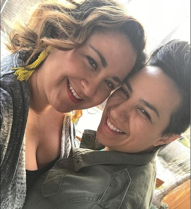 La pareja volaba de regreso a Los Ángeles (Foto: Facebook Malmira)