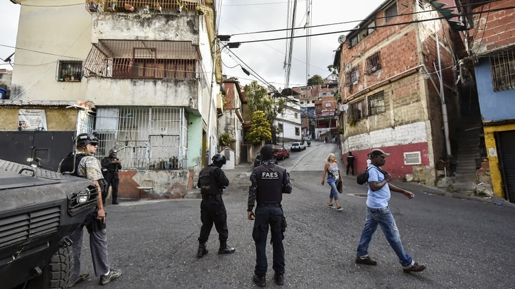 La división policial es señalada como responsable de las detenciones arbitrarias del régimen