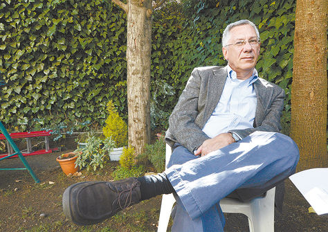 Eduardo Rodríguez Veltzé, embajador en Holanda