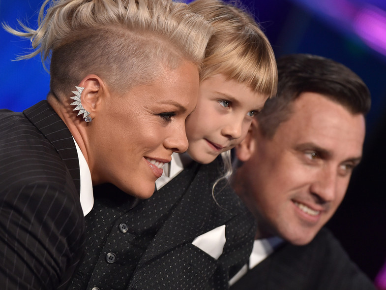 Pink, su hija Willow y Carey Hart